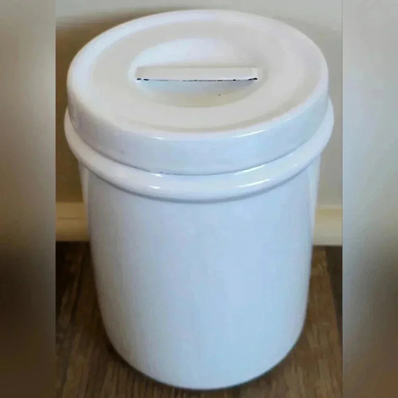 Vintage White Enamel Enamelware Canister - French Country Farmhouse Cottage - Picture 1 of 8